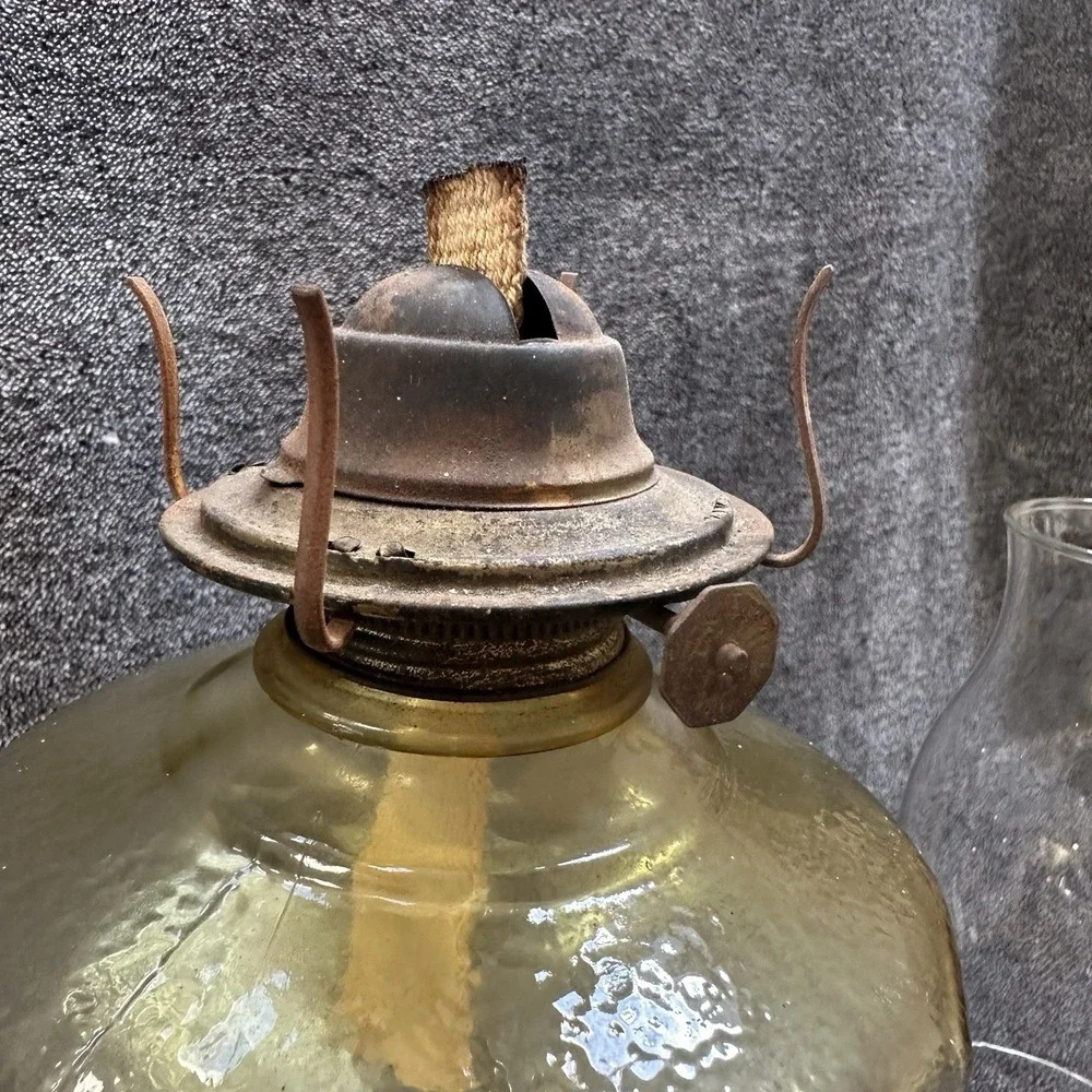 VTG Bartlett Collins Amber Glass Kerosene Oil Lamp Hurricane Chimney 18
